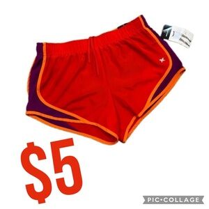 $5 ITEM-NWT Xersion semi fitted mid rise athletic shorts size small